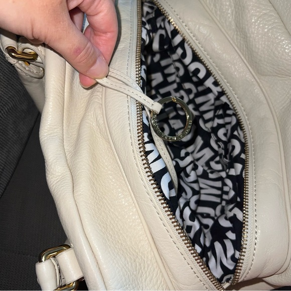 Marc Jacobs Classic Q Groovee Beige Leather Satchel Bag - Picture 13 of 16